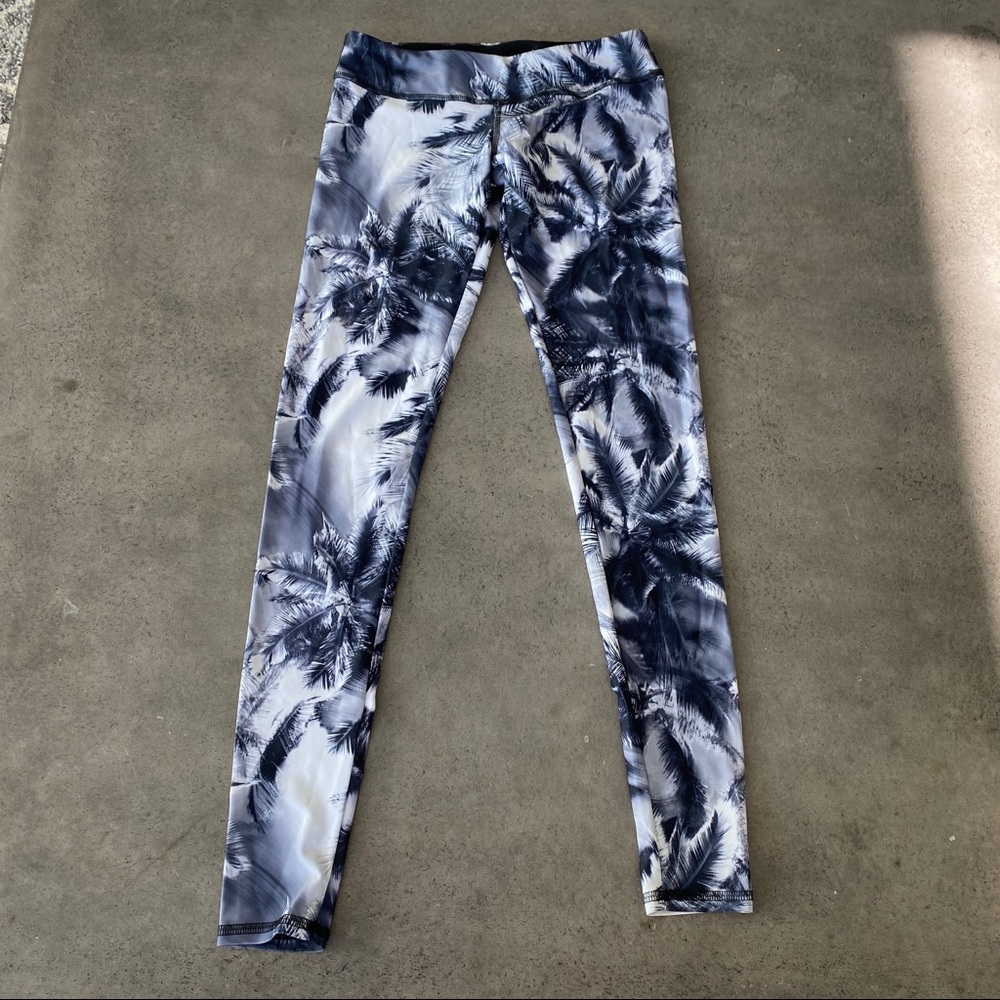 With Love From Paradise Leggings